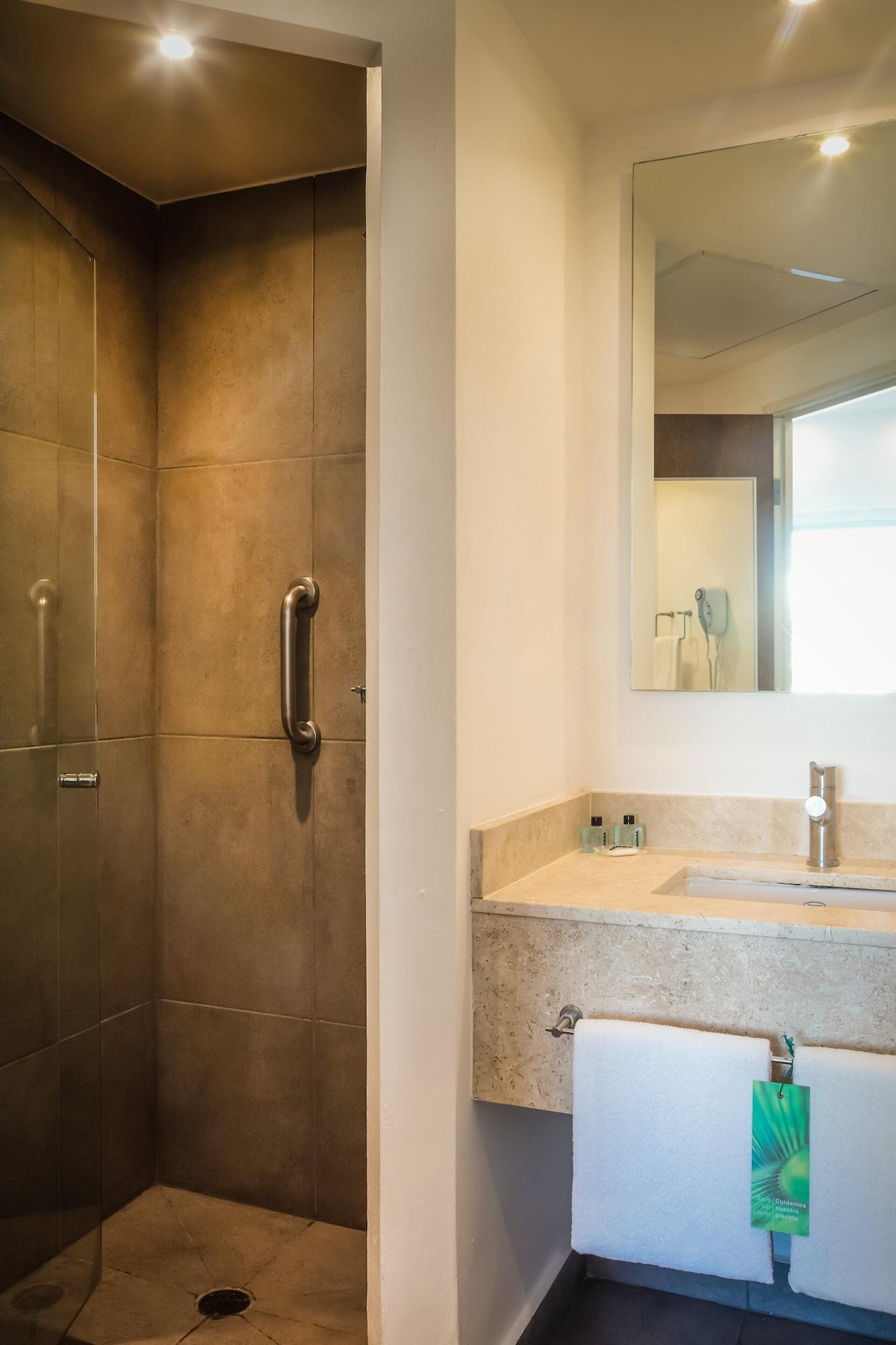 One Playa Del Carmen Hotell Eksteriør bilde