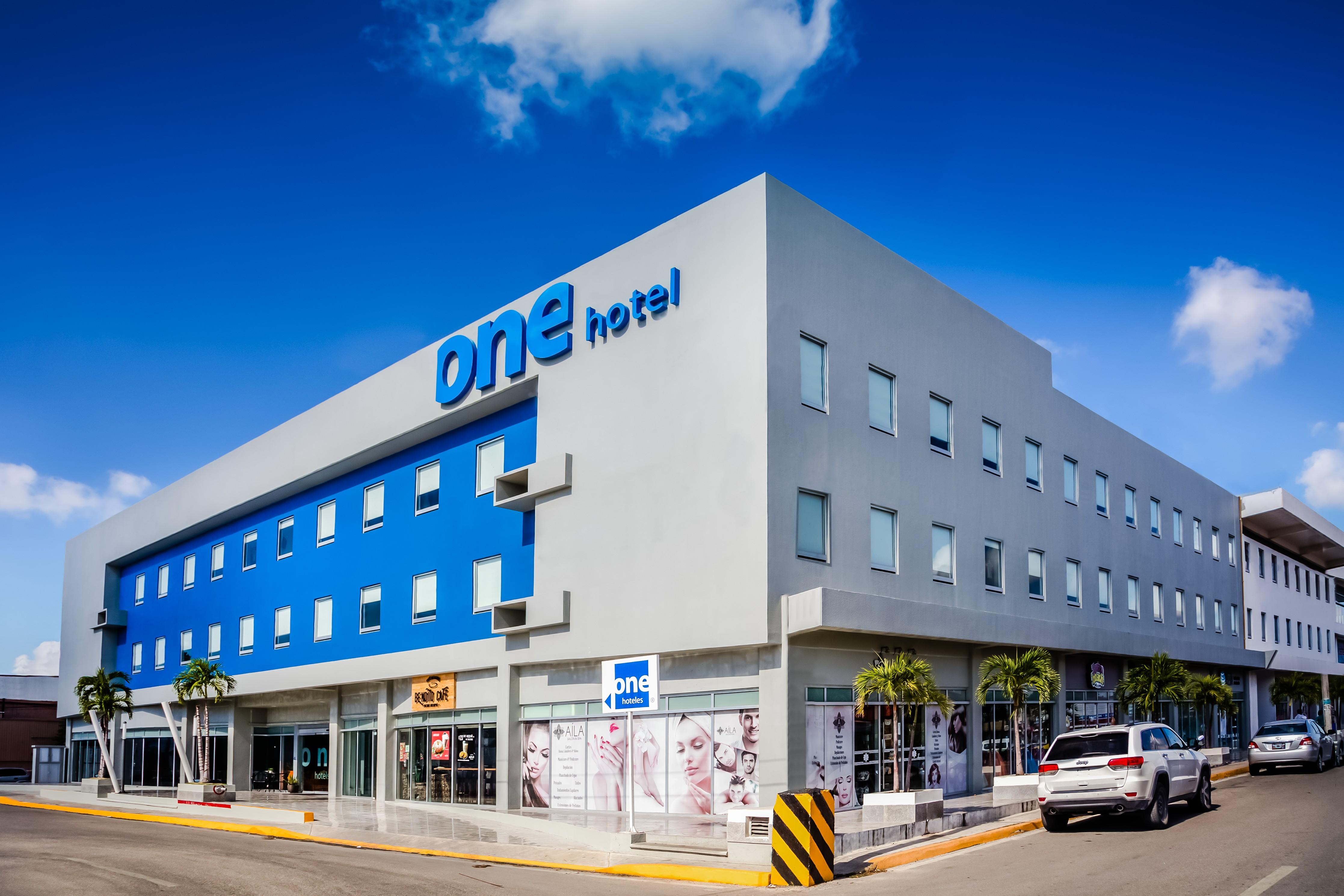 One Playa Del Carmen Hotell Eksteriør bilde