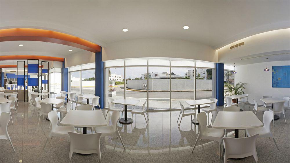 One Playa Del Carmen Hotell Eksteriør bilde